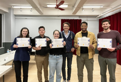 Public speaking class with practice